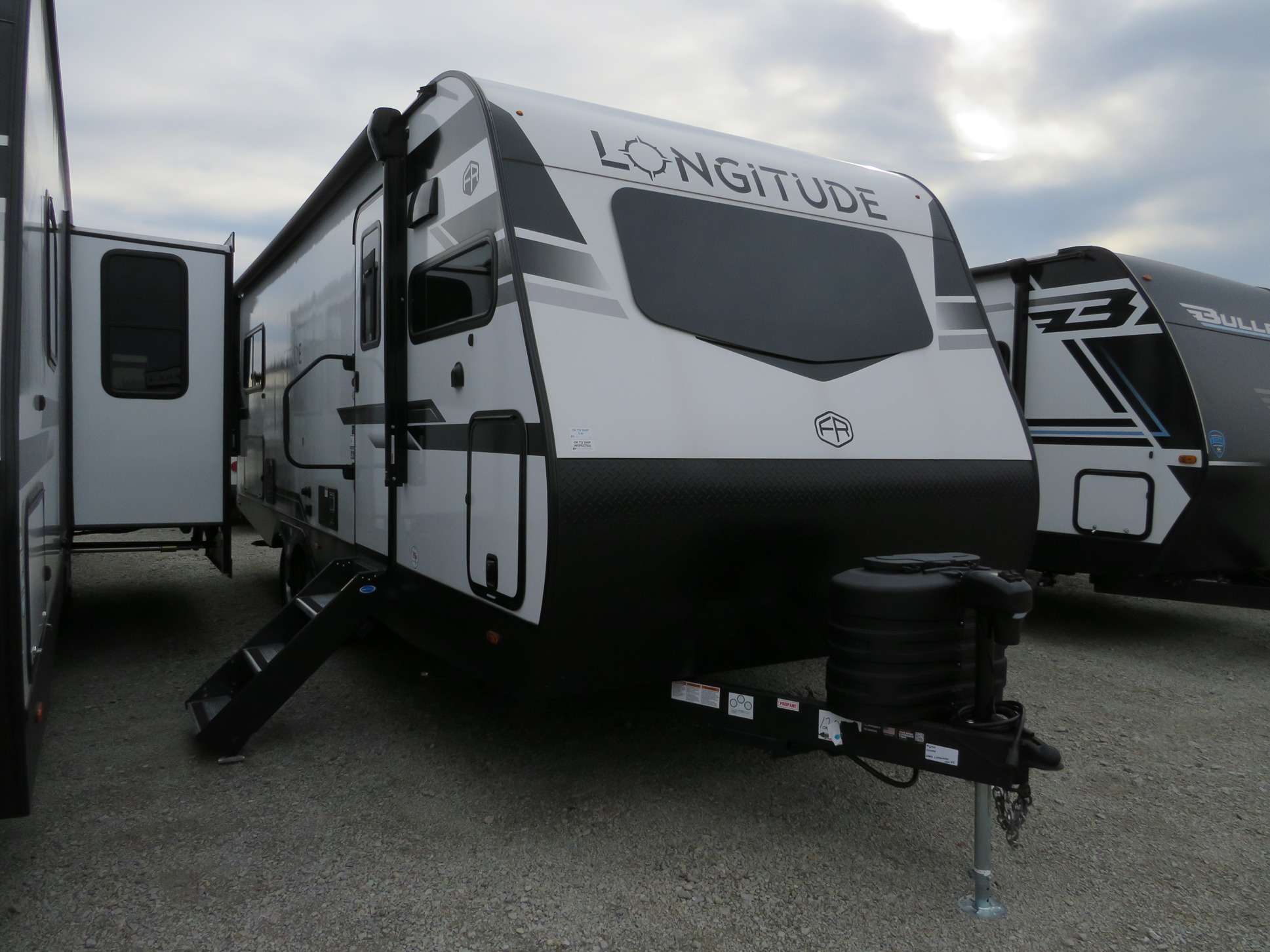 2026 LONGITUDE 230FK 6 IMG 3361 4