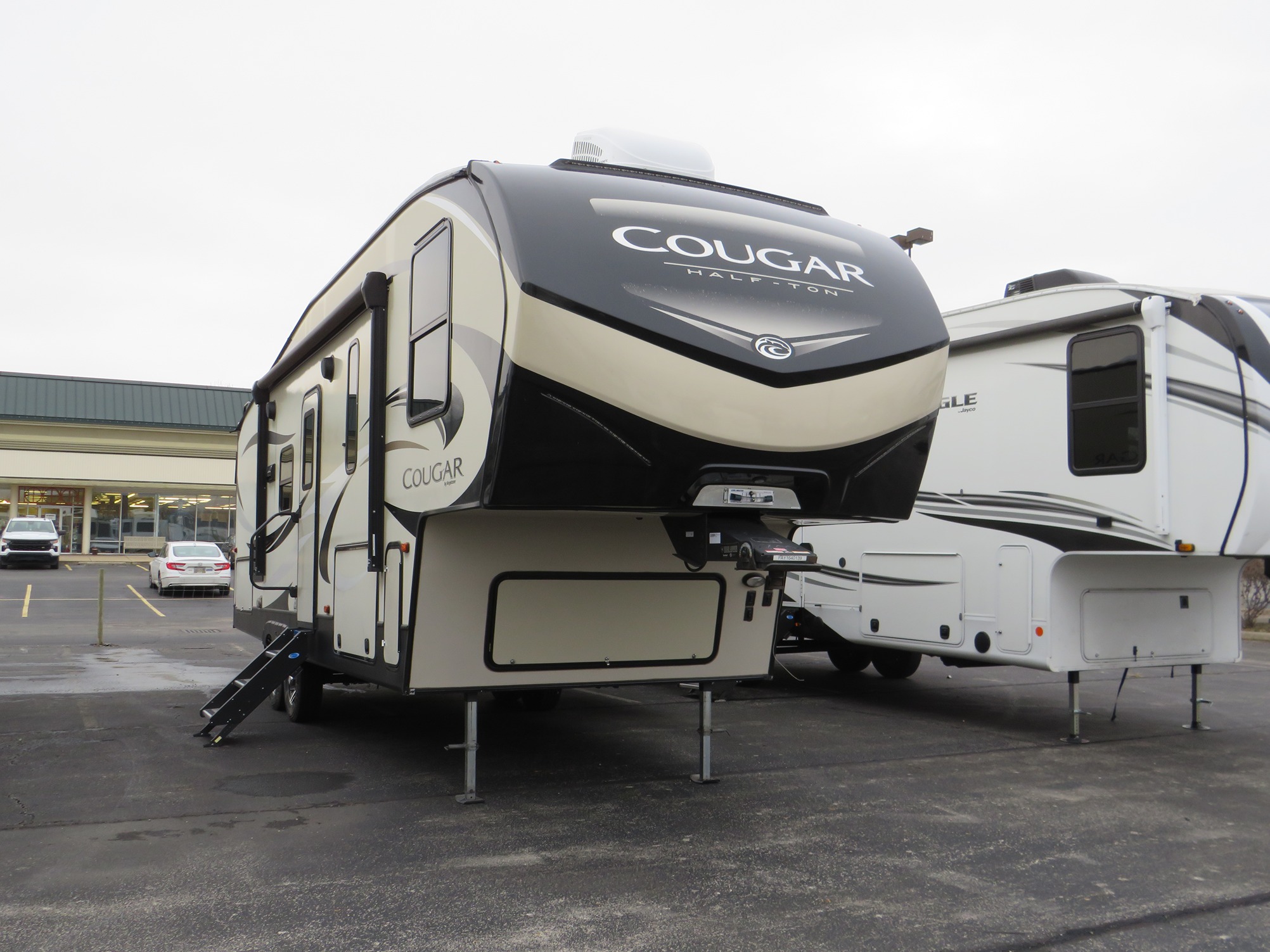 2019 COUGAR HALF-TON 25RES 5 IMG 6023