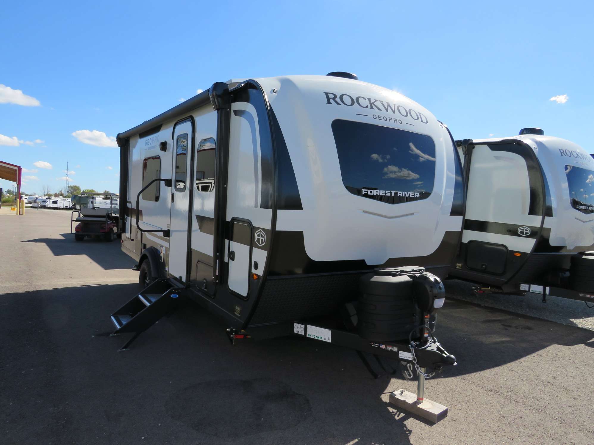 2026 ROCKWOOD GEO PRO G19FDS 3 IMG 9346 1